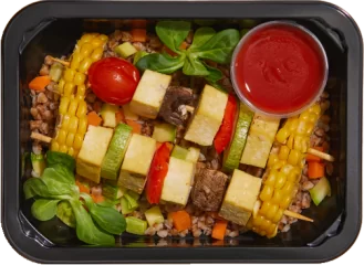Курица с салатом