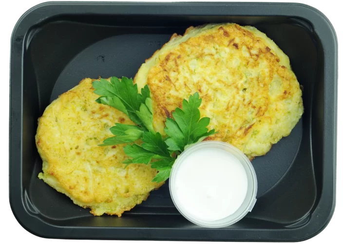 Кабачковые оладьи с полентой