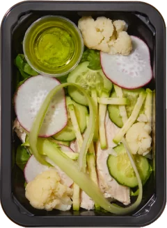 Raw салат с индейкой