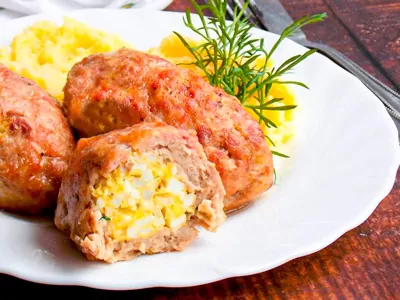Зразы куриные с яйцом и зеленью
